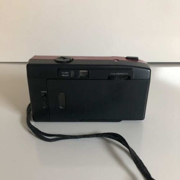 Kodak Red S100EF S Series 35mm Point and Shoot Camera Vintage - Picture 2 of 5